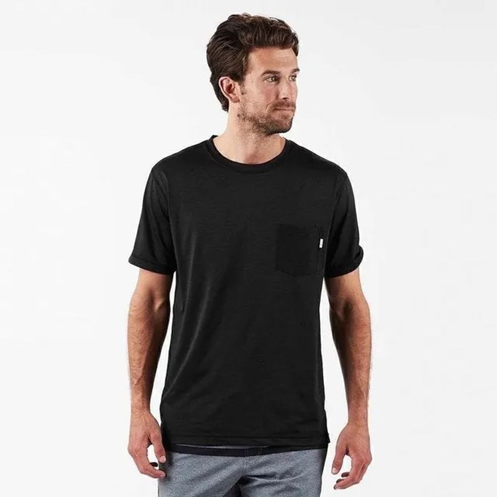 Vuori: Tradewind Performance Tee size Small